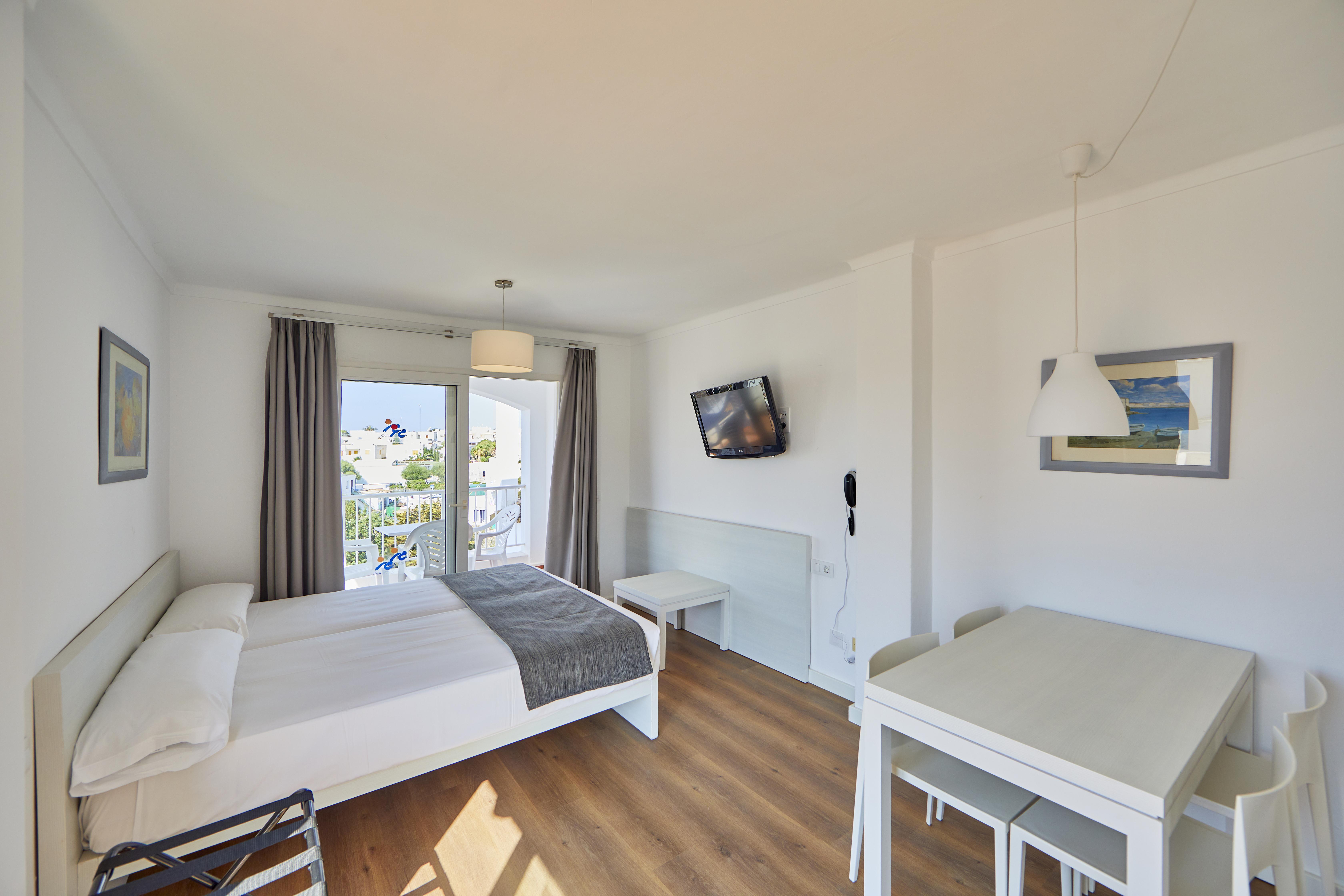 Ola Apartamentos Cala D'Or 外观 照片